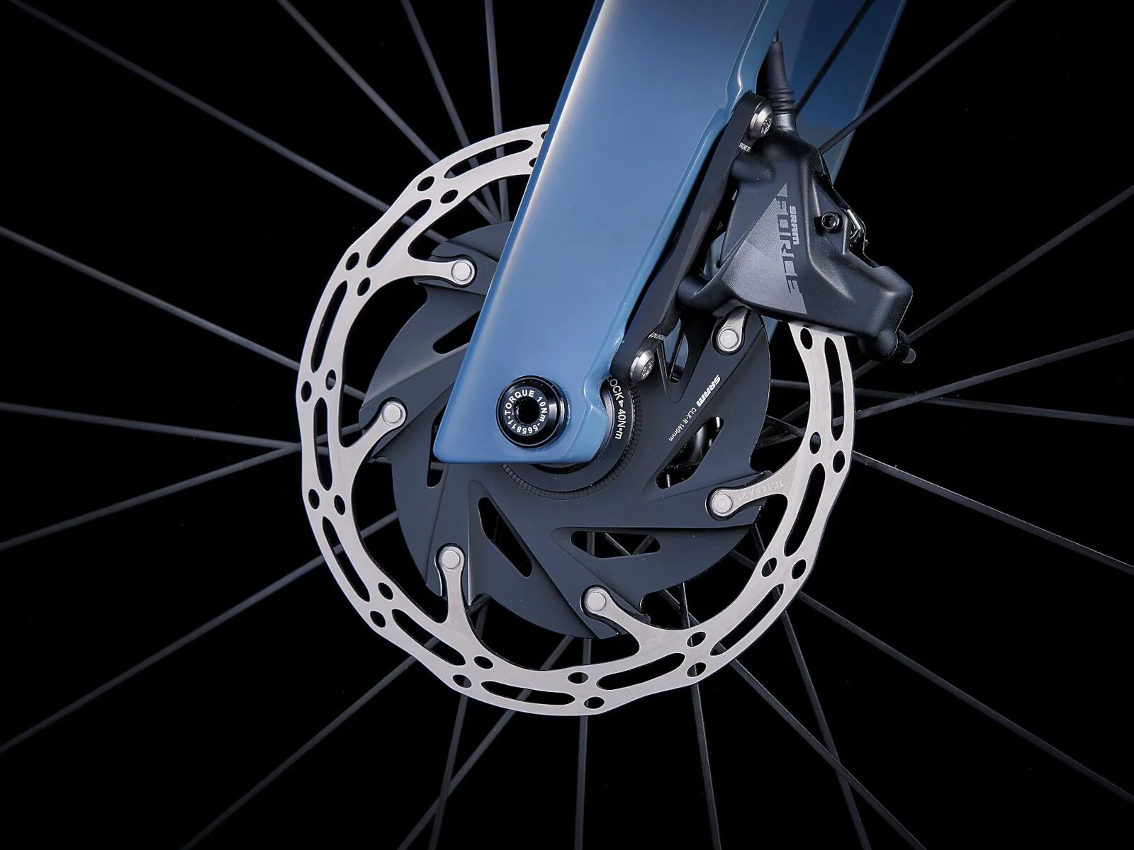 Madone SL 7 eTap Battleship Blue - Image 9