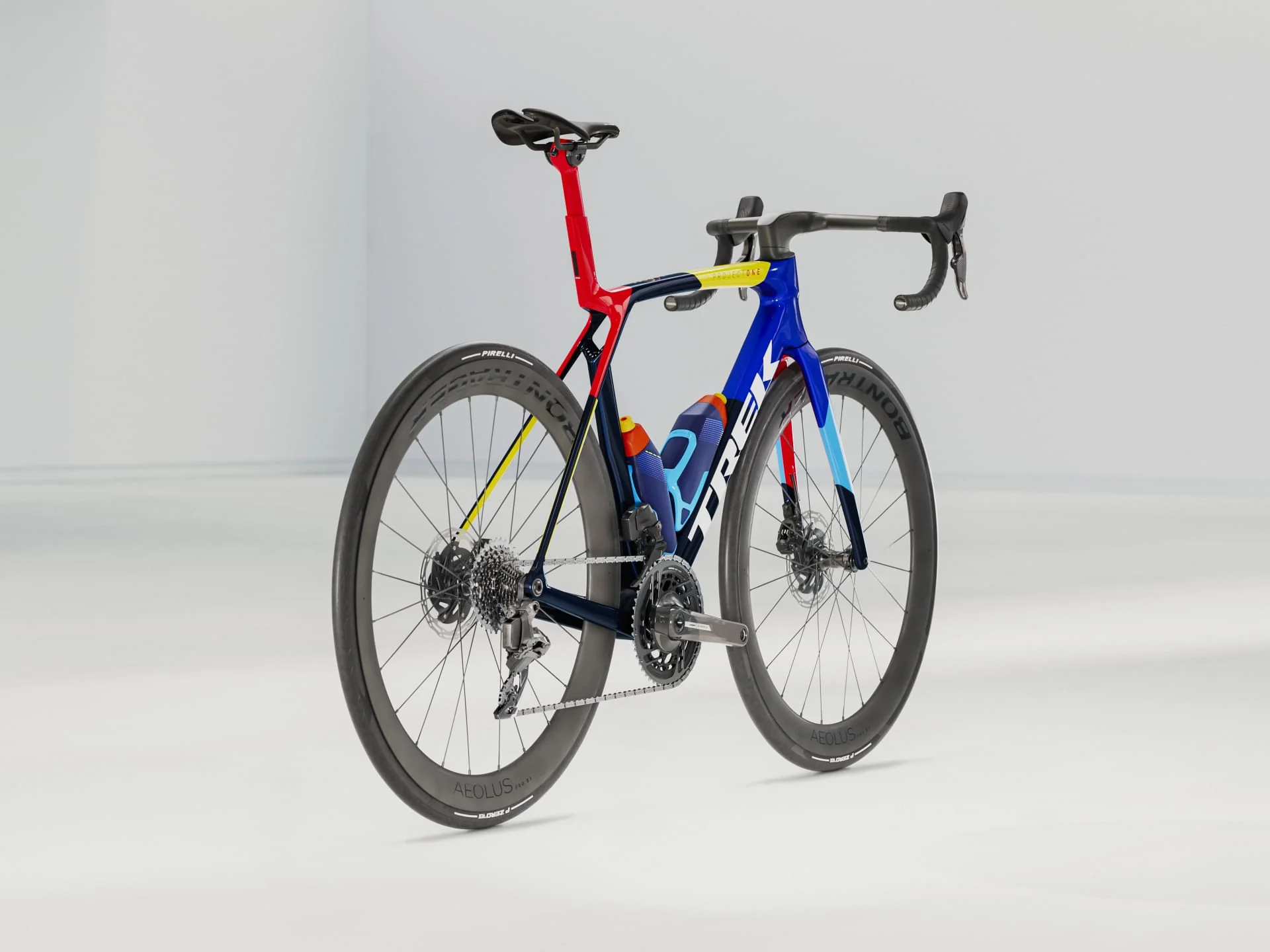 Madone SLR 7 AXS Gen 8 - Navy Smoke - Image 2