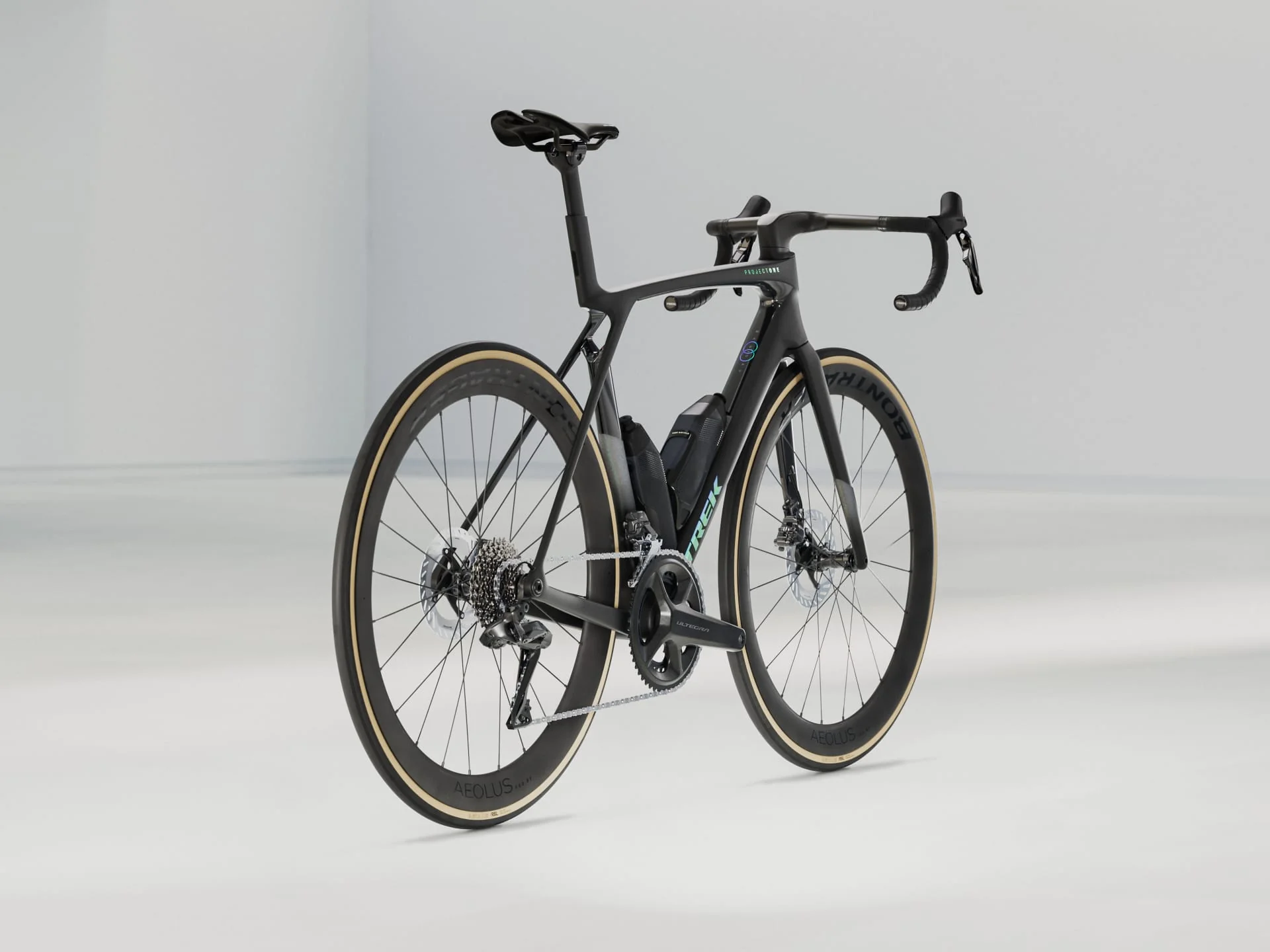 Madone SLR 7 Gen 8 - Matte/Gloss Carbon Smoke - Image 2
