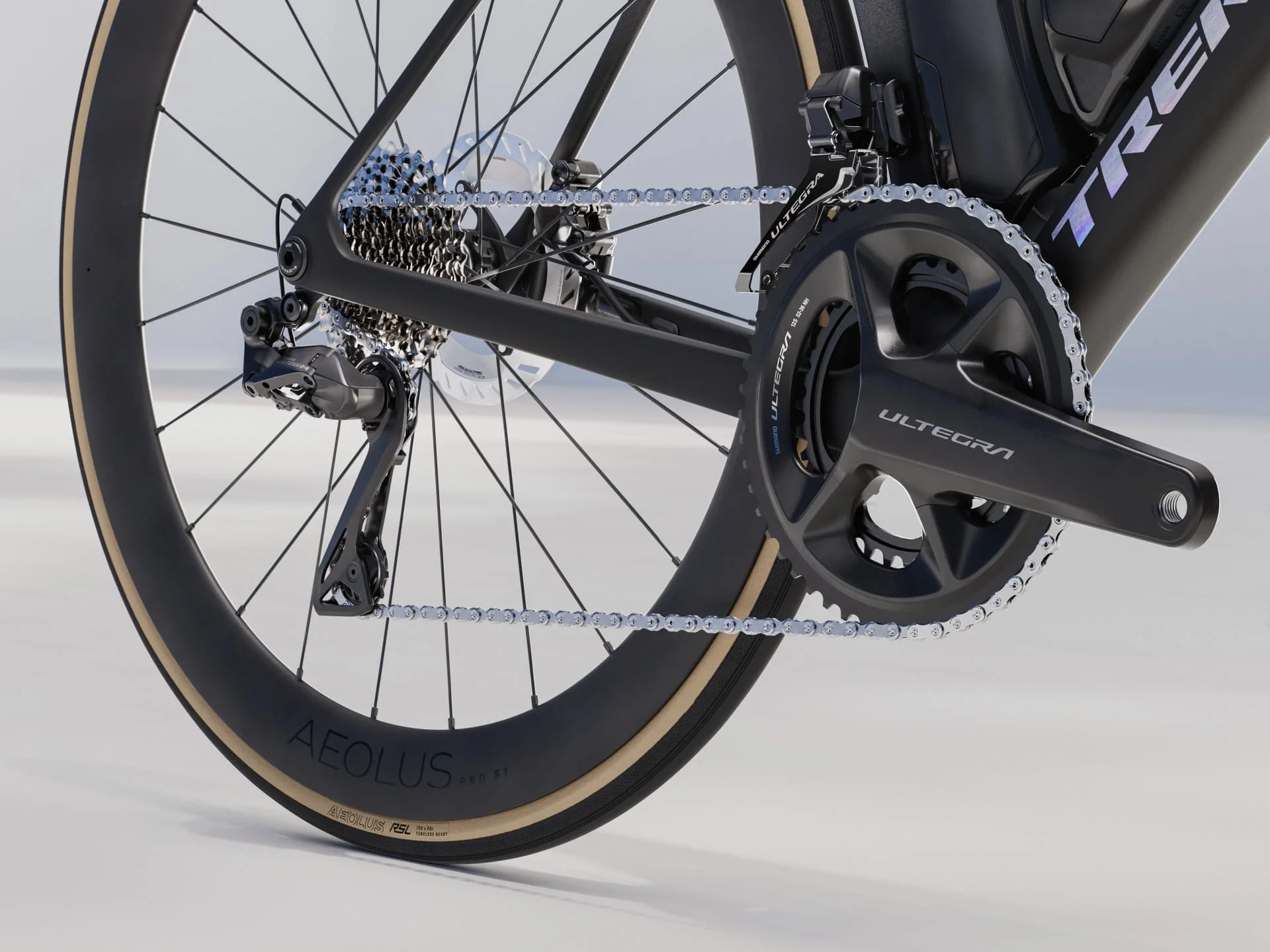 Madone SLR 7 Gen 8 - Matte/Gloss Carbon Smoke - Image 6