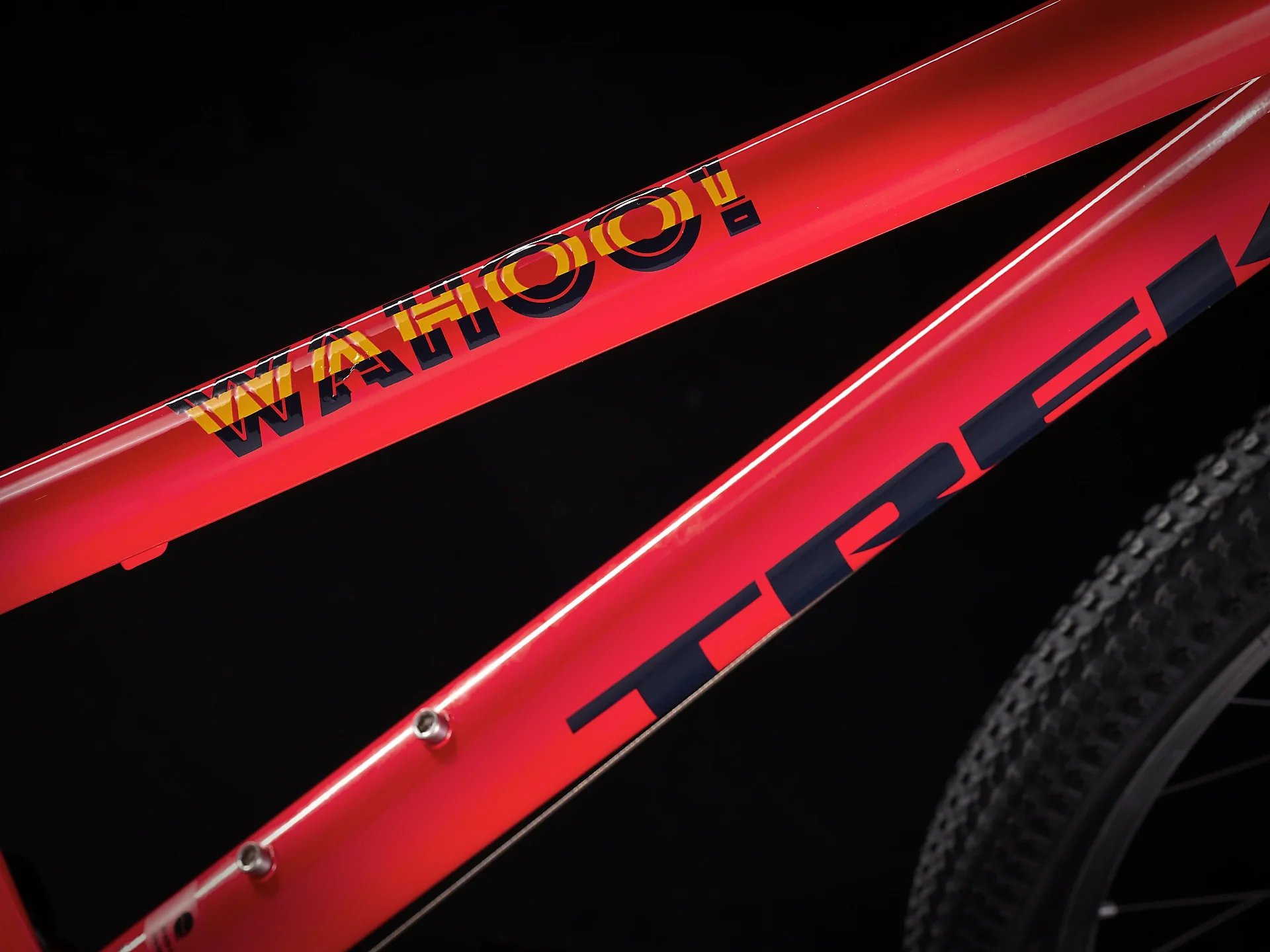 Wahoo 24 Viper Red - Image 7